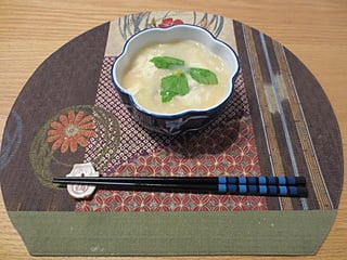 茶わん蒸し…湯葉あんかけ